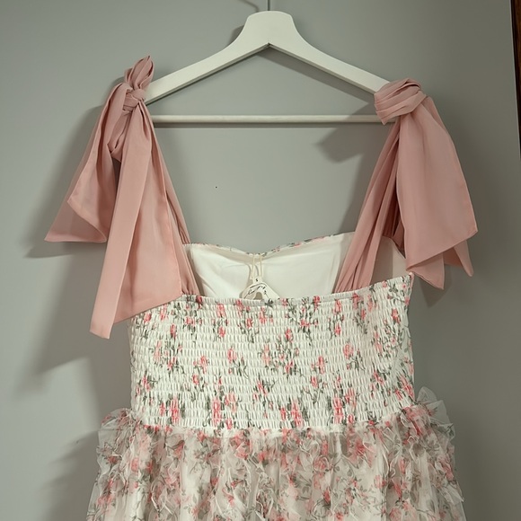 BNWT ruffle dress - Picture 4 of 5